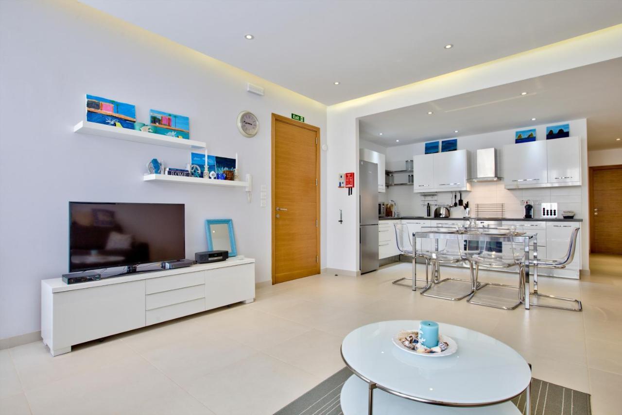 Bright And Central 2 Bedroom Apartment In Sliema Exterior photo